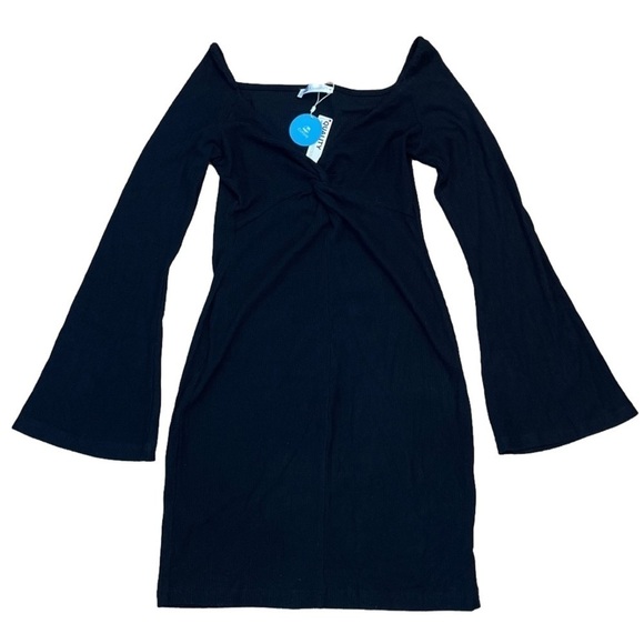 NWT Cupshe Bailey Dress Twist Front Long Bell Sleeves Bodycon Mini Sz M - Picture 2 of 5
